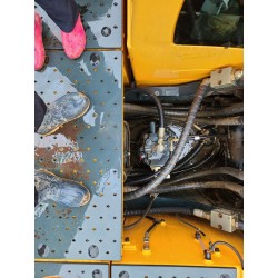 Hyundai R220LC (full set, 2013)